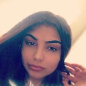 Meet your Posher, Maricela